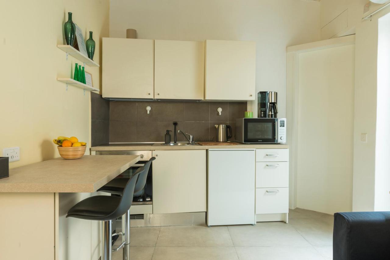 Authentic Gf Apartment With Terrace At The 3 Cities Marina Cospicua Exterior foto