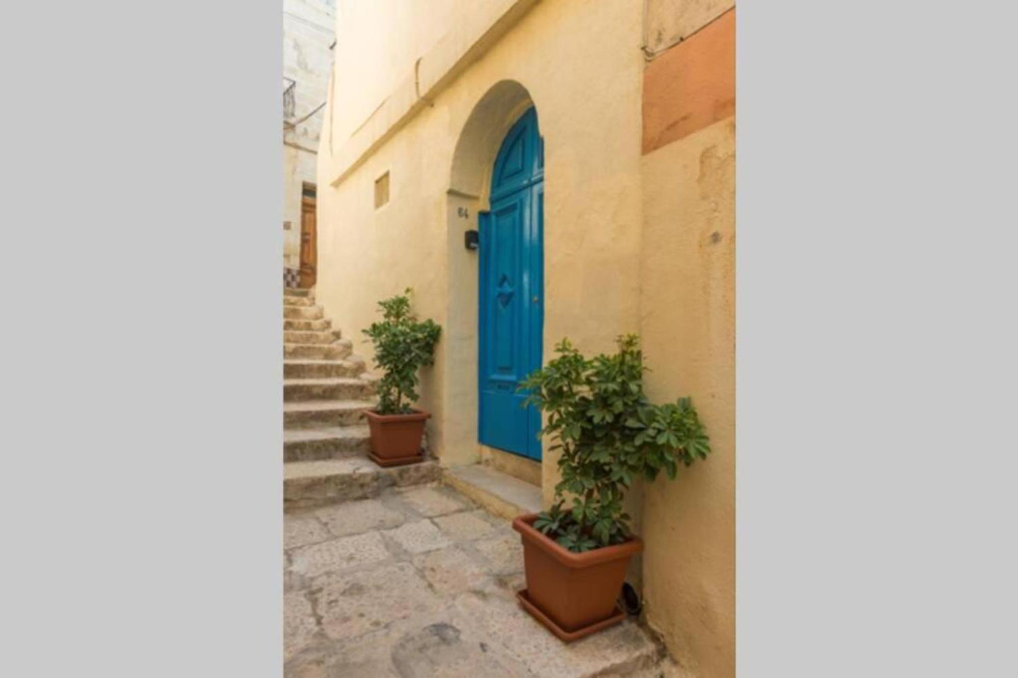Authentic Gf Apartment With Terrace At The 3 Cities Marina Cospicua Exterior foto